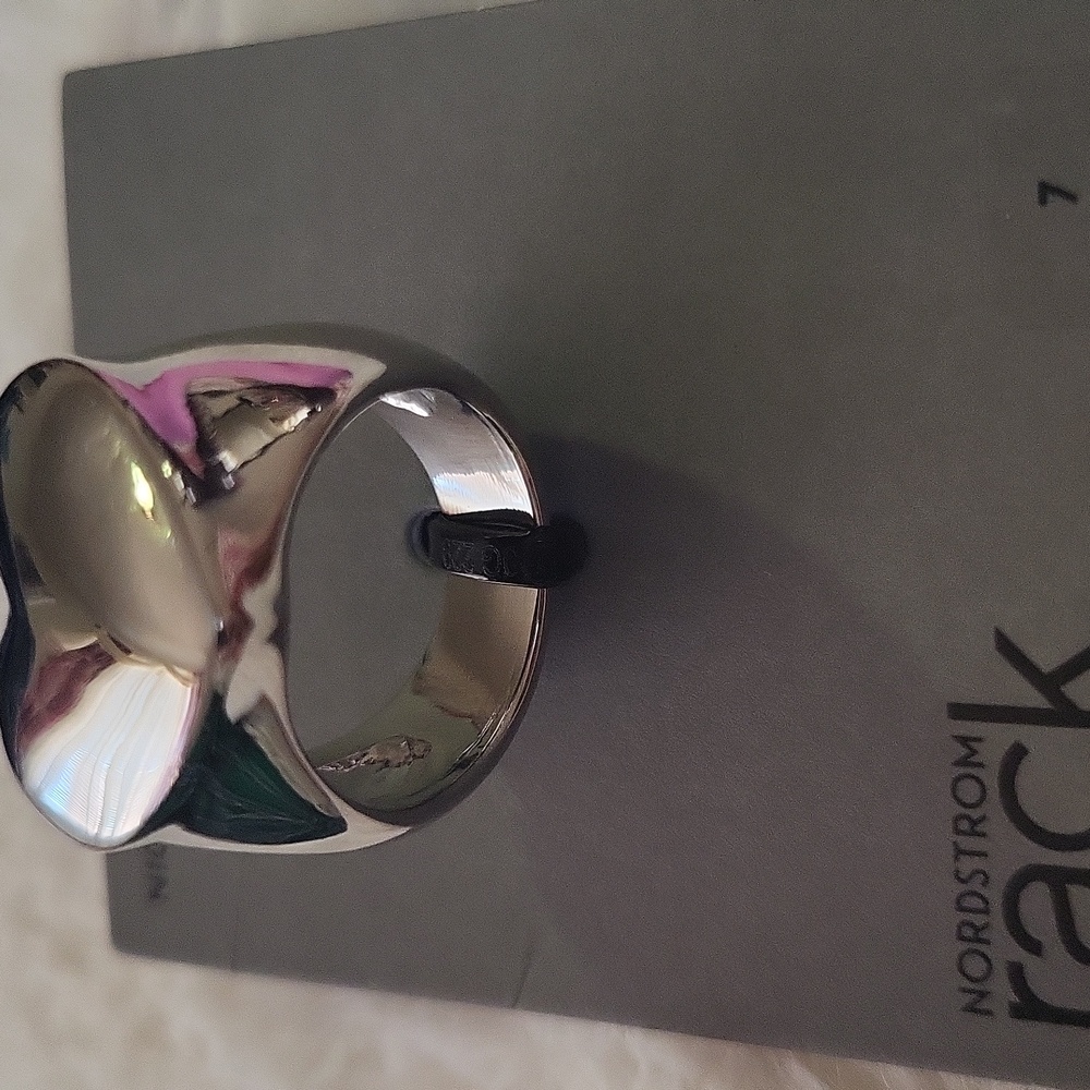 Ring - Picture 4 of 5